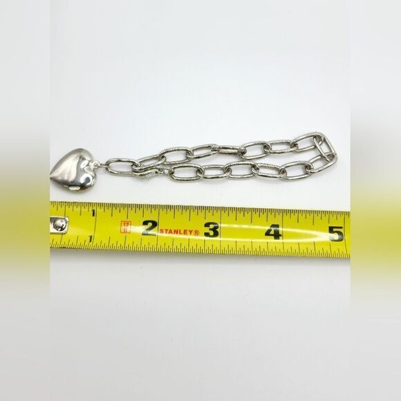 Silver paperclip chain heart charm bracelet - Picture 7 of 8